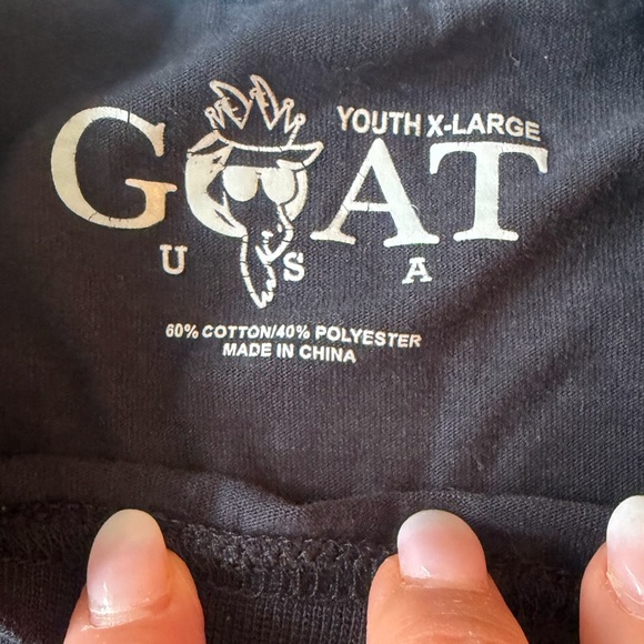 GOAT Black Long Sleeve Boys Youth XL T-Shirt Excellent Condition - Picture 5 of 5